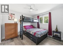 8 DELREX Boulevard - 21