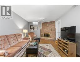 125 COVINGTON Crescent - 28