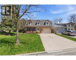 125 COVINGTON Crescent - 3