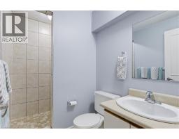 125 COVINGTON Crescent - 32
