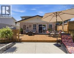 125 COVINGTON Crescent - 37