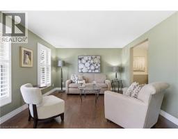 125 COVINGTON Crescent - 6