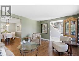 125 COVINGTON Crescent - 7