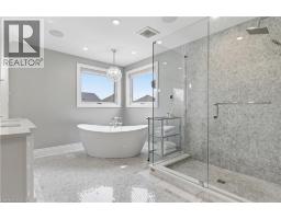 309 SCHOONER Crescent - 24