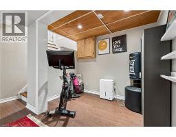 490 KNIGHTSBRIDGE Crescent - 36