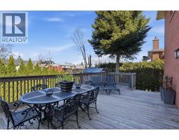 32 HIGHBURY Drive - 34