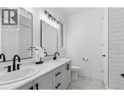 31 SEATON Crescent - 34