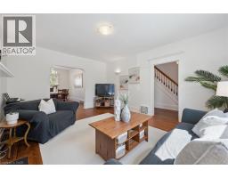 24 POWELL Street E - 10