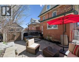 24 POWELL Street E - 38