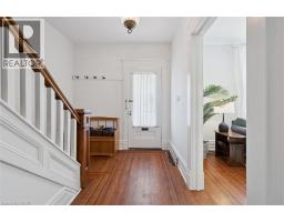 24 POWELL Street E - 7