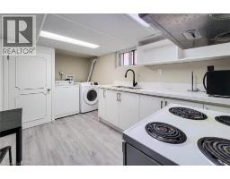 63 BINKLEY Crescent - 36