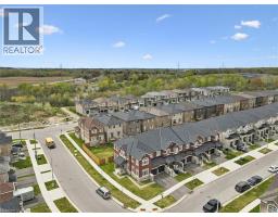 3 GLEDHILL Crescent - 40