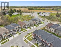 3 GLEDHILL Crescent - 43