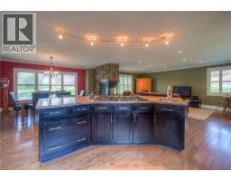 145 RIVERBANK Drive - 14