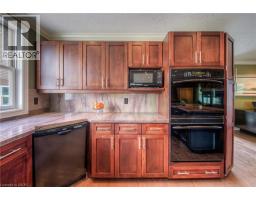 145 RIVERBANK Drive - 16