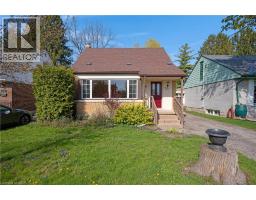 70 ROXBOROUGH Avenue - 1