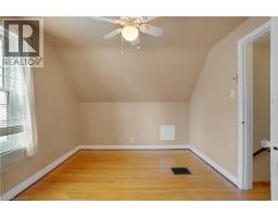 70 ROXBOROUGH Avenue - 19