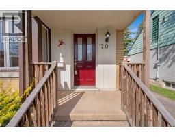 70 ROXBOROUGH Avenue - 2