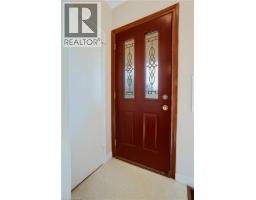 70 ROXBOROUGH Avenue - 4