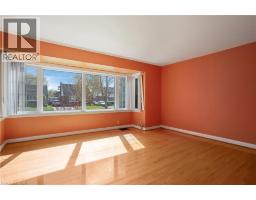 70 ROXBOROUGH Avenue - 6