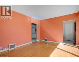 70 ROXBOROUGH Avenue - 7