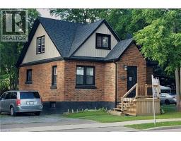 206 ROBINSON Street - 1