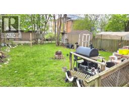 206 ROBINSON Street - 7