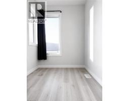 143 ELGIN Street N UnitNo. 90 - 18