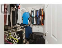 41 EASTWOOD Drive - 26