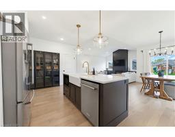 24 GILMER Crescent - 13