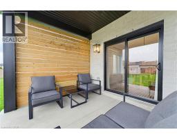 24 GILMER Crescent - 30
