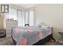 256 LINCOLN Street - 13