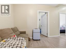 256 LINCOLN Street - 16
