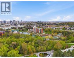 30 BLUE SPRINGS Drive UnitNo. 215 - 5