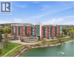 30 BLUE SPRINGS Drive UnitNo. 215 - 7