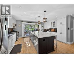41 FIFE Street W - 11