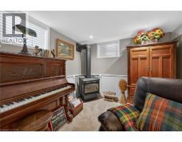 41 FIFE Street W - 31
