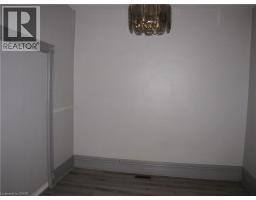 97 KENT Street N - 7