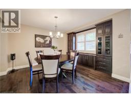 60 HUNTLEY Crescent - 10