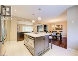 60 HUNTLEY Crescent - 14