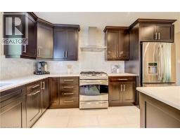 60 HUNTLEY Crescent - 15
