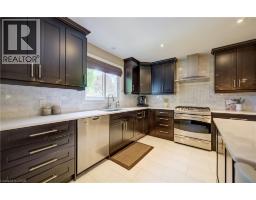 60 HUNTLEY Crescent - 16