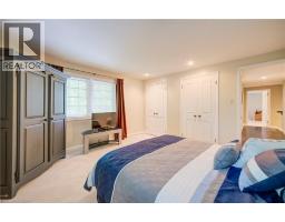 60 HUNTLEY Crescent - 27