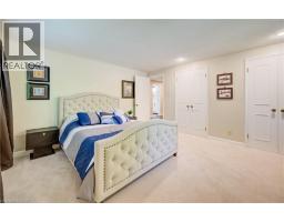 60 HUNTLEY Crescent - 29