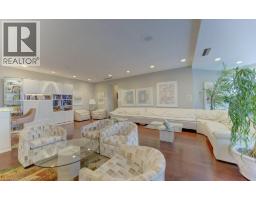 265 WESTCOURT Place UnitNo. PH9 - 11
