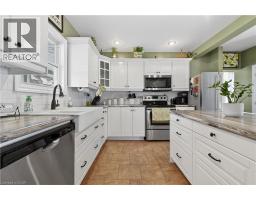 151 LYNDEN Road - 4