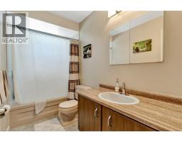 224 ERINDALE Crescent - 24