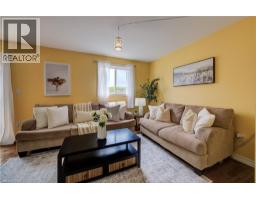 124 PROSPERITY Drive - 12