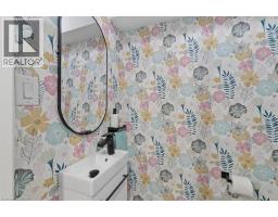 180 HIGHLAND Crescent UnitNo. 10 - 27