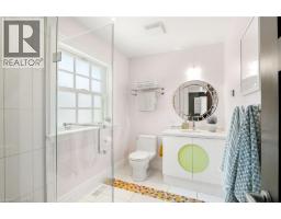 261 UNION Boulevard - 34